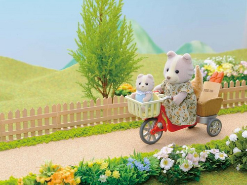 Kolesarjenje z mamo Sylvanian Families