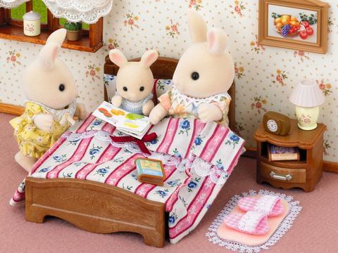 Francoska postelja Sylvanian Families