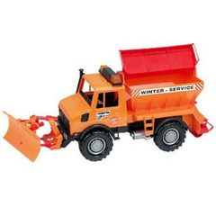 BRUDER Tovornjak s snežnim plugom Unimog